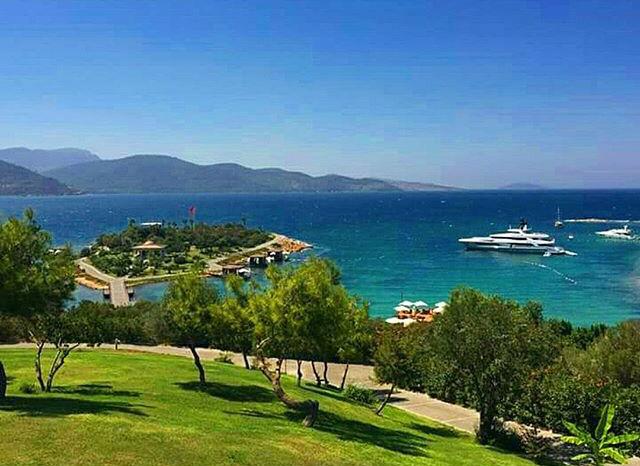 ttubaparlak's tweet image. Yaz bitmeden Ege&apos;m , Bodrum&apos;um ...Sadece mavi , hep mavi olsun ... ☺️💙 #Rixospremium #Bodrum