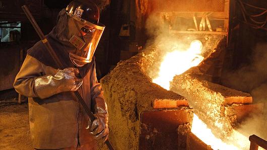 CNBCi's tweet photo. Copper spikes in the wake of Chile's deadly 8.3 magnitude earthquake http://t.co/RSx1B8nM8S http://t.co/7lllSspqNC