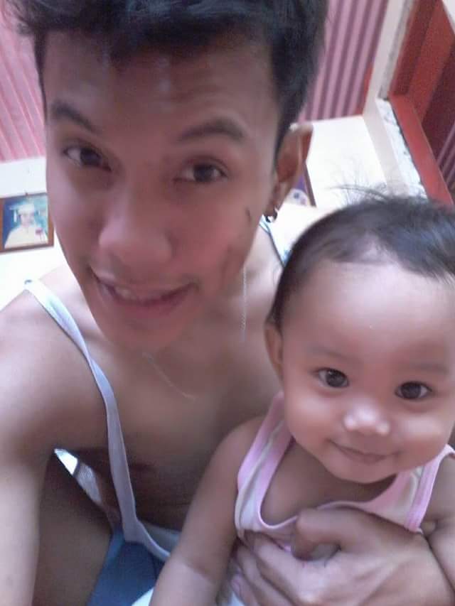 jervyjhane's tweet photo. HAPONESS ;) 
YENDA NA KAYO GUYS ;)
#FATHER&amp;DAUGHTERBONDING
#ANCUTE http://t.co/9tyCQRudnl