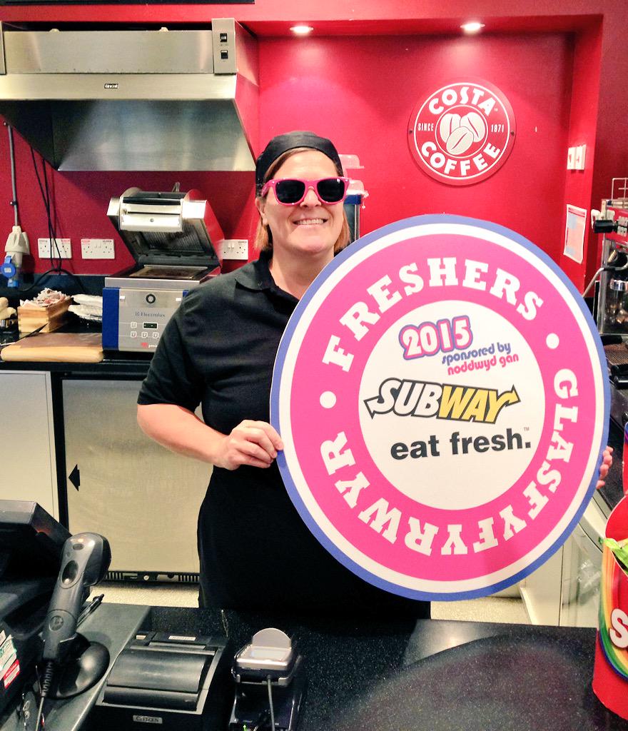 CAVC's tweet photo. Jinx is ready for #freshers! Are you Barry? Mae Jinx yn barod, ydych chi? #CAVC15 http://t.co/ipBVcPOhYb