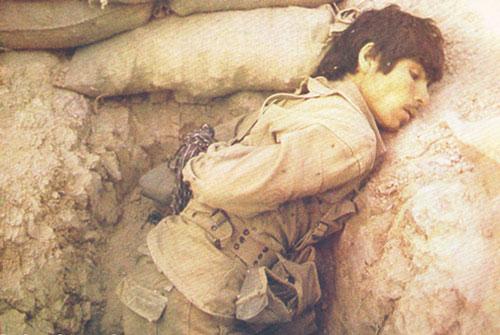 runykeyoldpics's tweet photo. #aboutWAR
جنگ ایران و عراق http://t.co/6UG8B9e10W