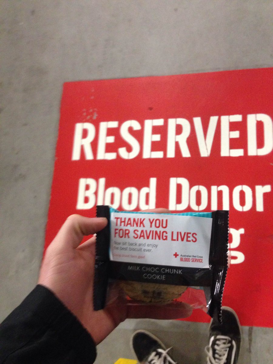 NathanHennessy8's tweet photo. These cookies are my life. Feels even better after donating blood. @redcrossbloodau #MARK320 http://t.co/5InVk8o91p