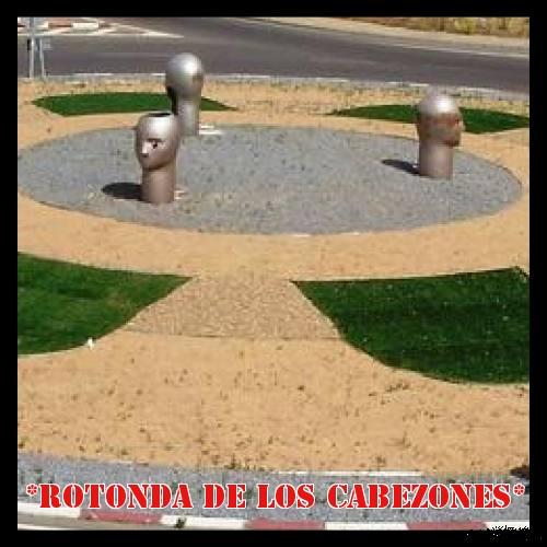 eulanar's tweet photo. Parece salida de una exposición de Iker Jiménez... en Mérida!! @BDJaviYMar @navedelmisterio #rotondasfeas http://t.co/bYQNY6VKHu
