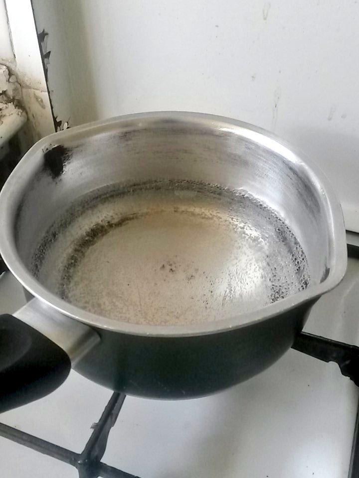 JayFreaKay's tweet photo. Fam today we're cooking steamed hydrogen sauce with oxygen garnish #yum http://t.co/EQN1CinwvB