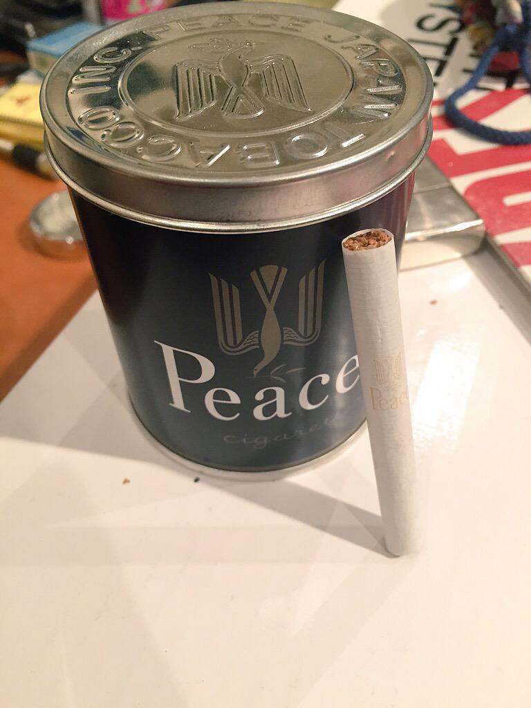 早稲田大学煙草研究会 Twitterren 以前紹介した缶ピース ですが 空き缶は様々なことに使えます 例えば小物入れ もしくは吸い殻入れ またある時には爆弾の道具にも Http T Co Edwyvjm5lq Twitter