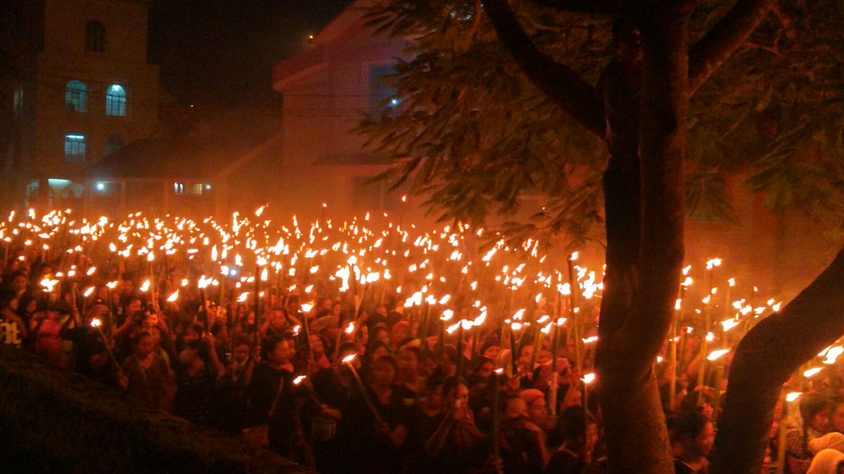 LamkaSwag's tweet photo. Women Torch Rally at #churachandpur #Manipur @narendramodi notice yet? Happy birthday, btw! http://t.co/n3vk1Teml6