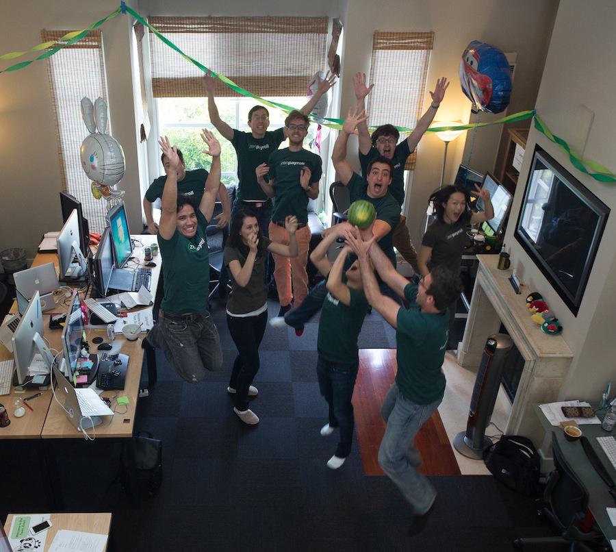 VentureBeat's tweet image. ZenPayroll changes its name to Gusto, starts offering insurance, worker's compensation venturebeat.com/2015/09/17/zen…