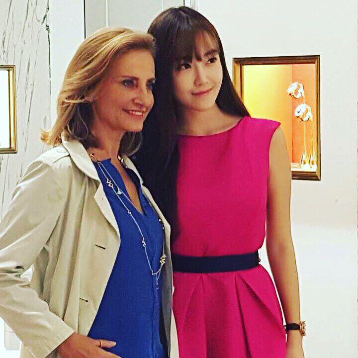 [PIC][15/16-09-2015]Jessica khởi hành đi Thái Lan để tham dự sự kiện của thương hiệu "BVLGARI" CPGDwo6UEAA6W1V