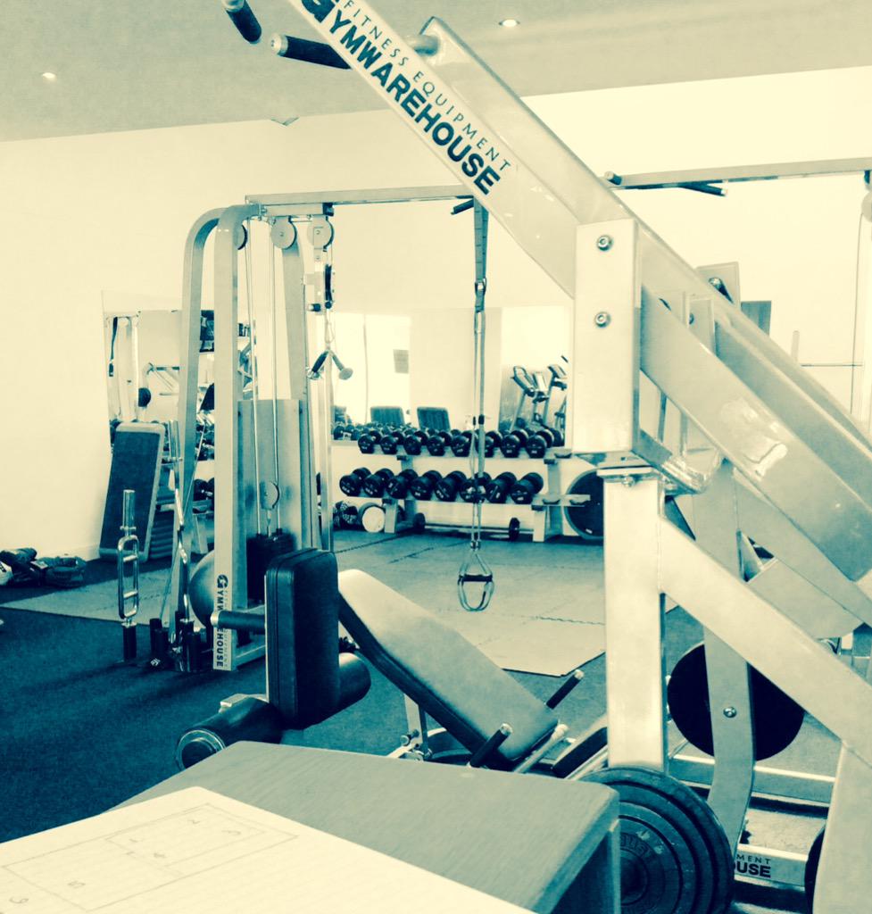 iparkes1's tweet photo. Tonight's class just been planned! Full body circuit starts at 6pm @Elite_FT http://t.co/7fW0Rrpcpf