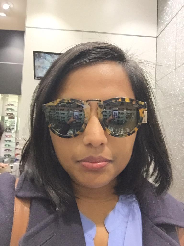 bhakthi's tweet photo. All of the girls AND Sam's exes come back and throw him in the pool #getbackinthepool #TheBachelorAU #gpoy http://t.co/W4ElSyeT16
