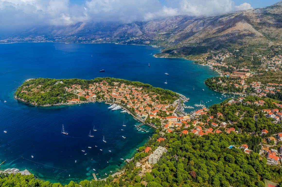 Check out 9. Epidaurus Festival in Cavtat :)
epidaurusfestival.com
#Culture #ballet #Cavtat