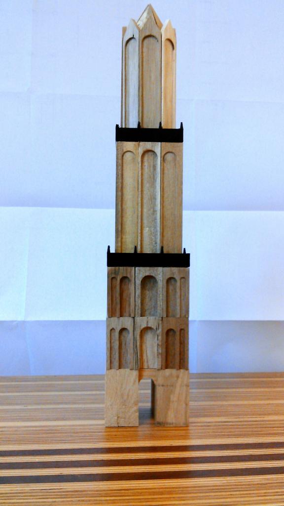 Vanavond veiling Domtoren nr. 001 bij brouwerij Maximus! Anders ook te bestellen stichtingbouwloods.nl voor €49,50!