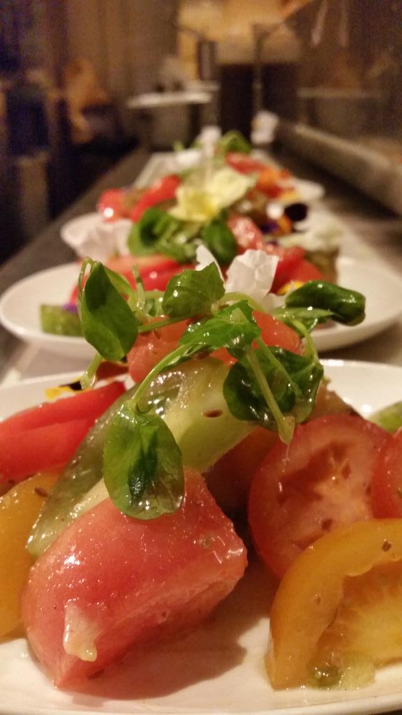 VishnuEats's tweet photo. Hi @HelenVaud would be so happy to cook for you @caromspiceGDN @CaromSoho  @BWChophouse see you soon http://t.co/h9y61E2L4t