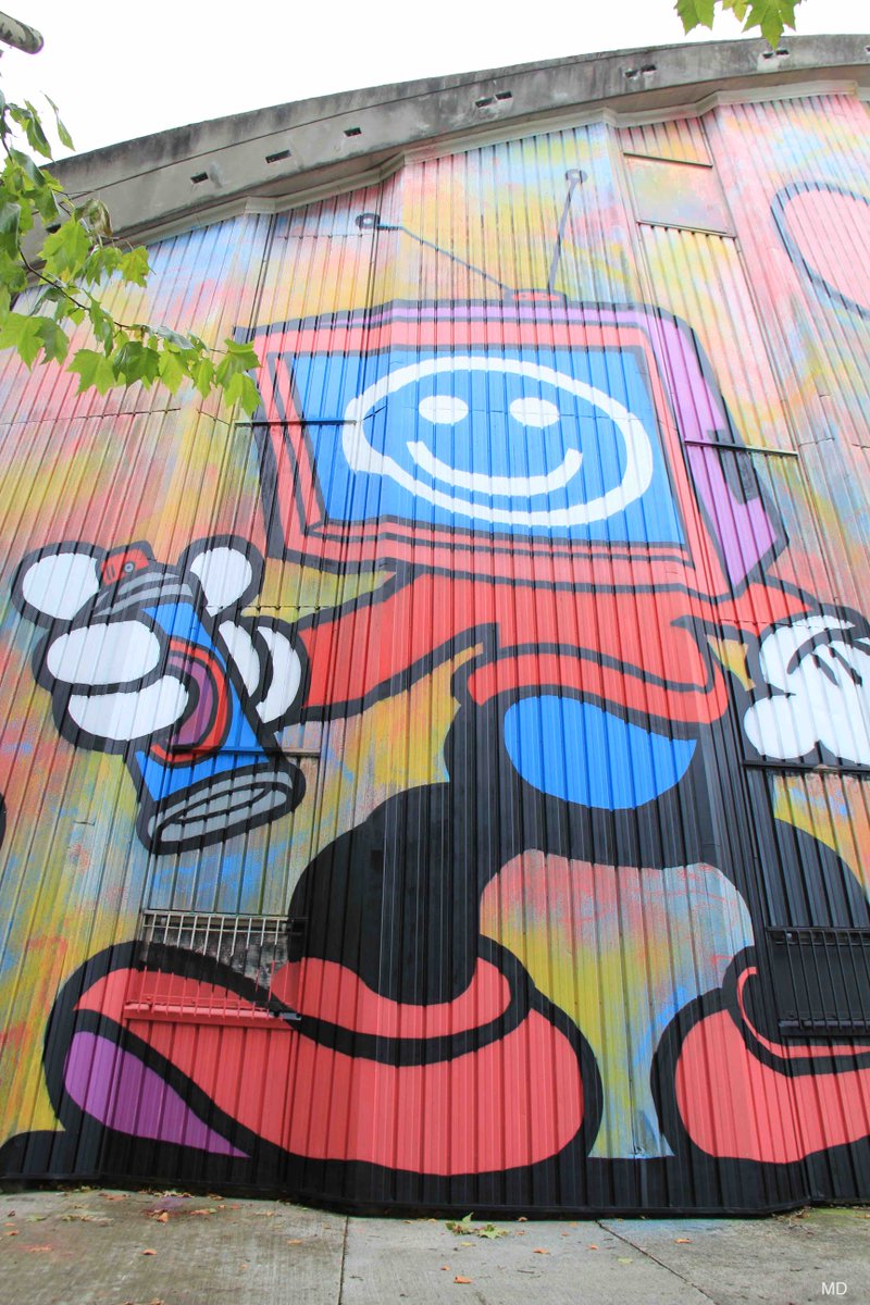 lacolonnefr's tweet image. A @VilledEvry , fresque géante de @SpeedyGraphito , terminée aujourd'hui! D'autres photos: facebook.com/lacolonne.fr