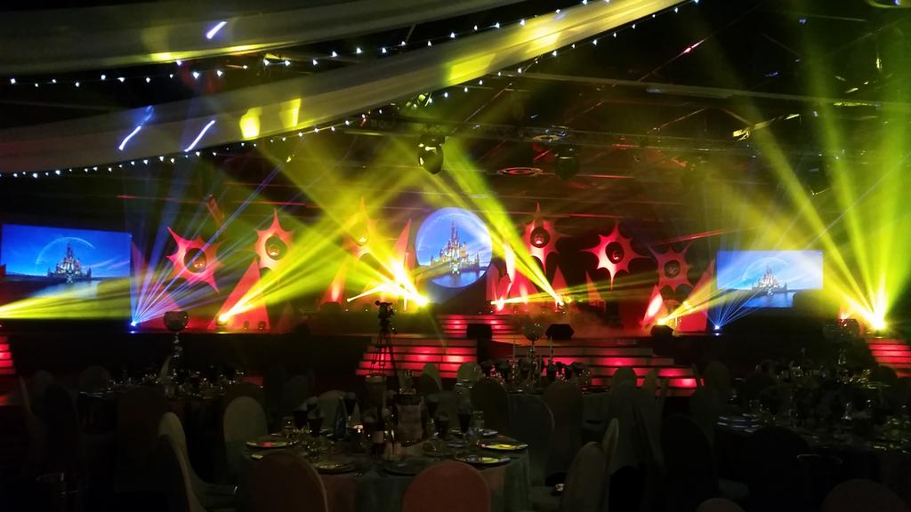 Mproductionssa's tweet photo. @PicknPay @BrandonOctober @EmperorsPalace 
Technical Production by @Mproductionssa @MariusvanRooyen http://t.co/Wc0ET4shl2