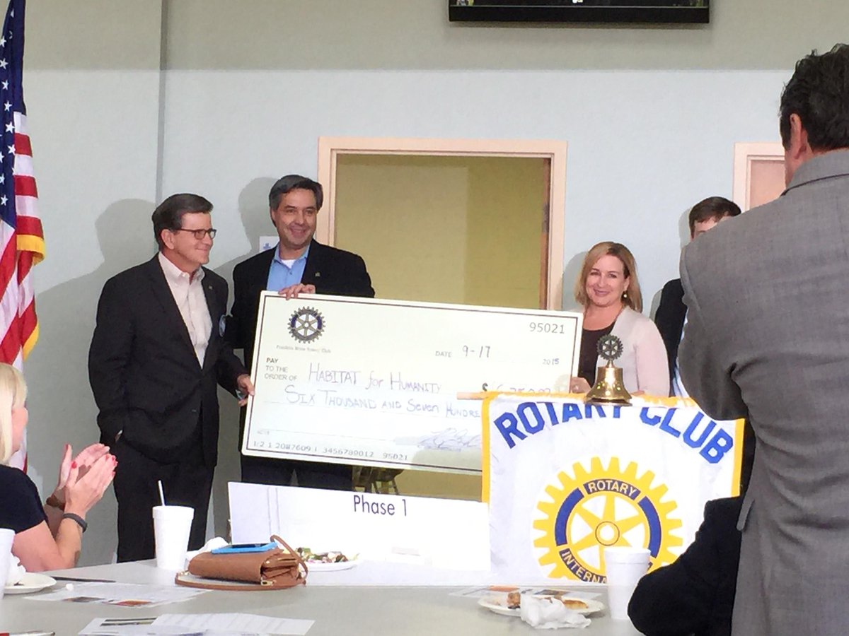 FranklinNoon's tweet photo. Great to support habitat for humanity at Franklin noon rotary today! #fnrc http://t.co/OzddP08gSl