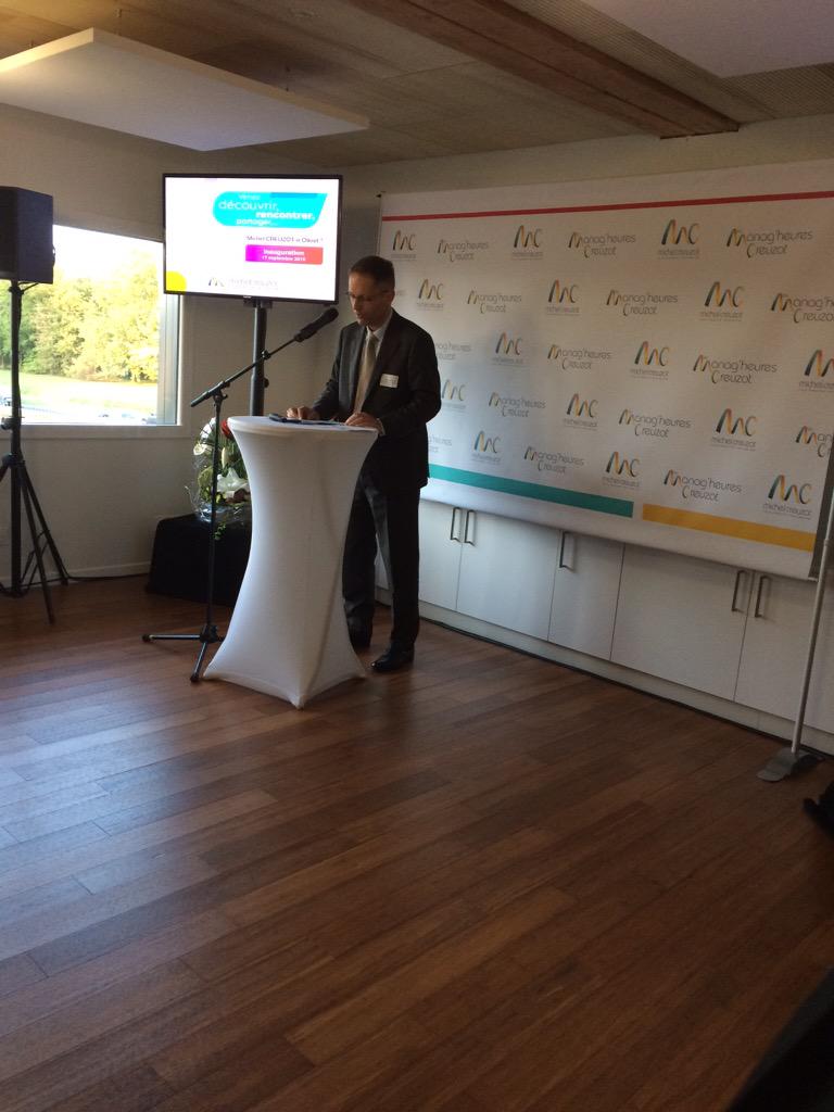 cbaudou1's tweet photo. Inauguration de Michel CREUZOT à Olivet en présence du Président de l'AgglO, Charles Eric Lemaignen http://t.co/AN7JsuwLki
