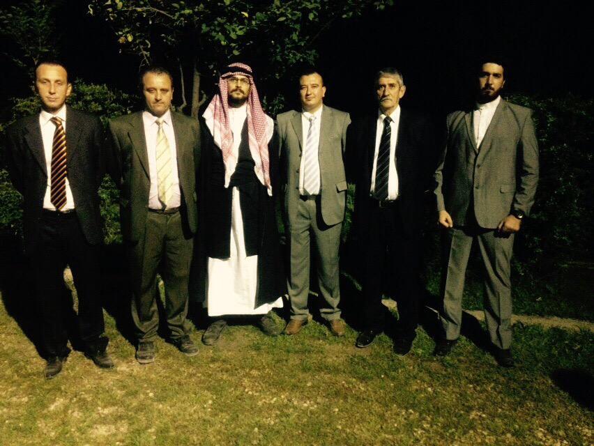 MiknatisPro's tweet photo. Mıknatıs gece gündüz demeden çalışmaya devam ediyor. #miknatispro #sungurlar #set #çekim #miknatisproduction http://t.co/Lbv7CXL2ui