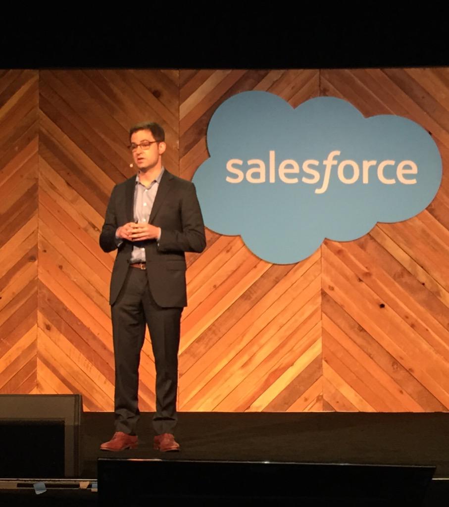jeboth's tweet photo. "You can't be fast with paper." Drew Geisse sharing sales best practices @Dreamforce @DocuSign #DSFrontRow #DF15 http://t.co/KzsfdQ0w6z
