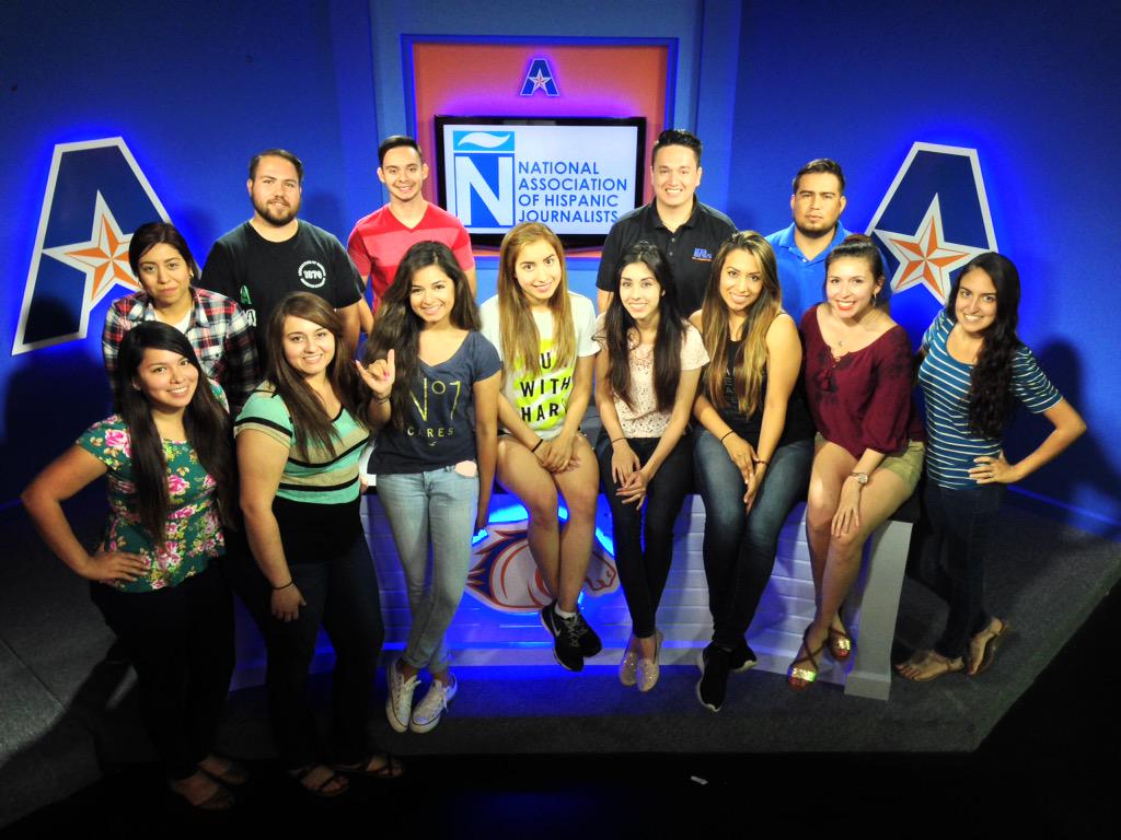 ASNenEspanol's tweet photo. @UTANEWSSPANISH uses Ross Inception! @ross_video @NAHJ #EIJ15 #NAHJ #RossInception http://t.co/SNQERZsL80