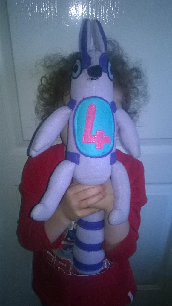 kelfantastic's tweet photo. @recbgl Lucy is a #NumberHunter. She found the number 4! http://t.co/TsziFdzcDY