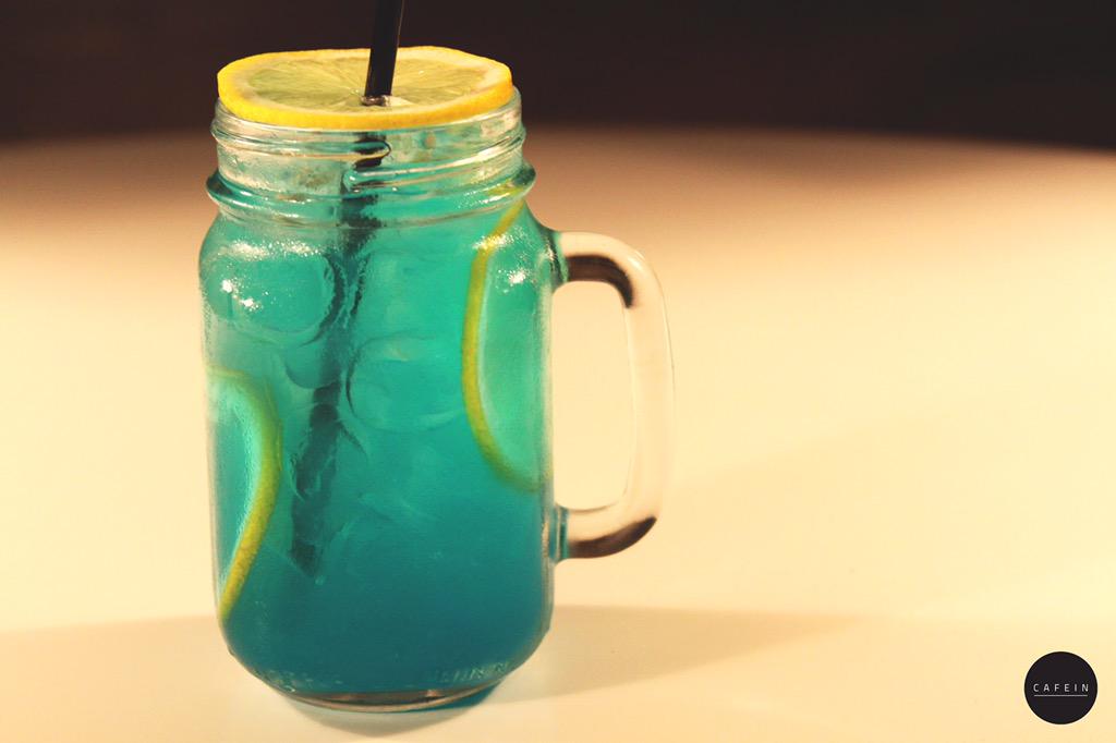 cafeinva's tweet photo. Come try our refreshing Blue Lemonade @cafeinva http://t.co/5lLL3NY54r