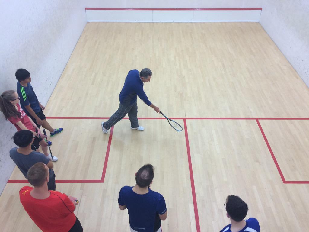 Squash coach &amp; SSRL director Alan Marshall coaching at <a href="/StrathSquash/">Strathclyde Squash</a> "come &amp; try" session. @StrathSports #SquashWest