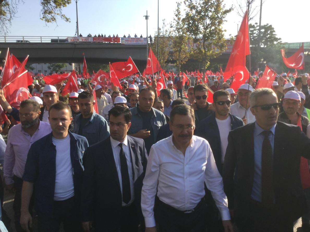 SIHHIYE'DE TERÖRE HAYIR KARDEŞLİĞE EVET BAYRAK YÜRÜYÜŞÜNDEYİZ...