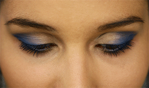 bohogreenmakeup's tweet photo. [BLOG] Nouveau makeup sur le bo.ho blog ! Vous l'avez vu ? #blueinspiration #MakeupGreen http://t.co/5BcuKql8ZV http://t.co/h3mjcTuX73