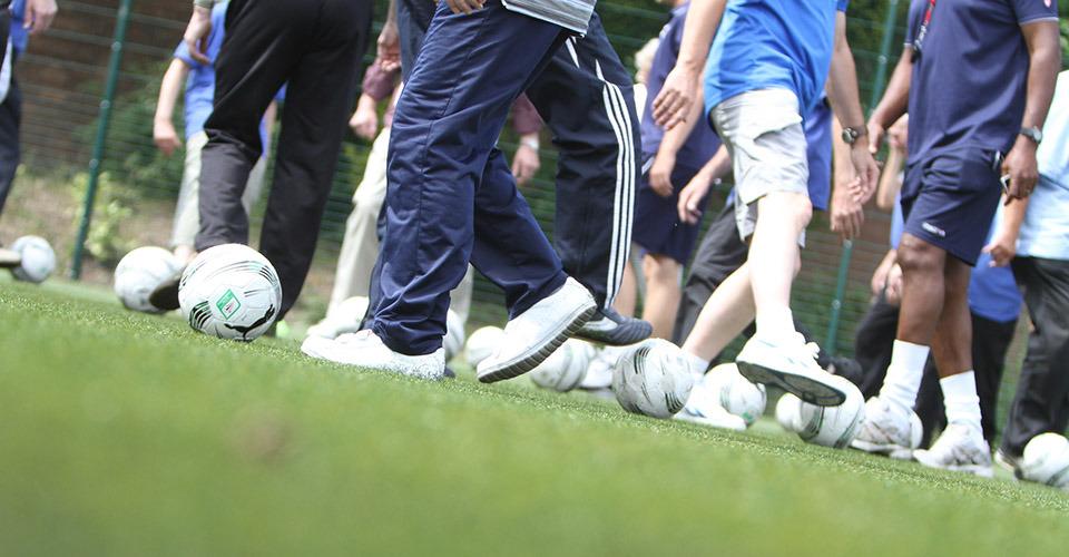 LBTHSportsTeam's tweet photo. If you thought your footballing days were over, think again! #WalkingFootball on Sunday from 11am at #MileEnd Stad... http://t.co/ZmgMb6u5wY