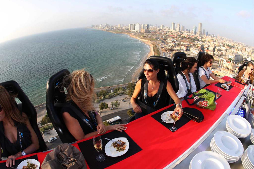 7Magazine_AD's tweet photo. DINNER IN THE SKY ~ Una experiència als núvols ☁️🍴 Ja a #7magazine02 #7MG #magazine #experience #dinnerinthesky http://t.co/XBzc1WcEa5