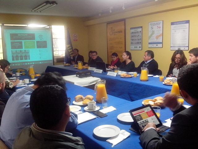 ACTransparencia's tweet photo. Presentación de la Plataforma #Elecciones2016 a Sociedad Civil @ACTransparencia @UEenPeru @Ojo_Publico http://t.co/0TDtz4F65K