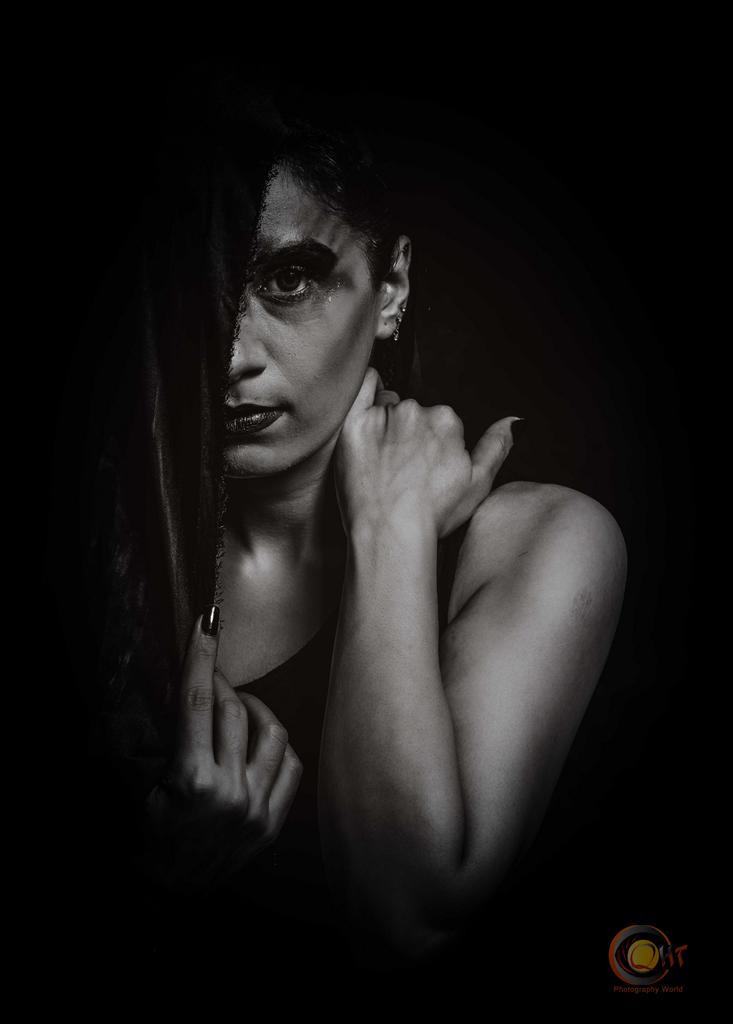 QHT_Photography's tweet photo. #Black #beauty. #model #portrait #photography by #Qaiser http://t.co/wwuHCHTAKg