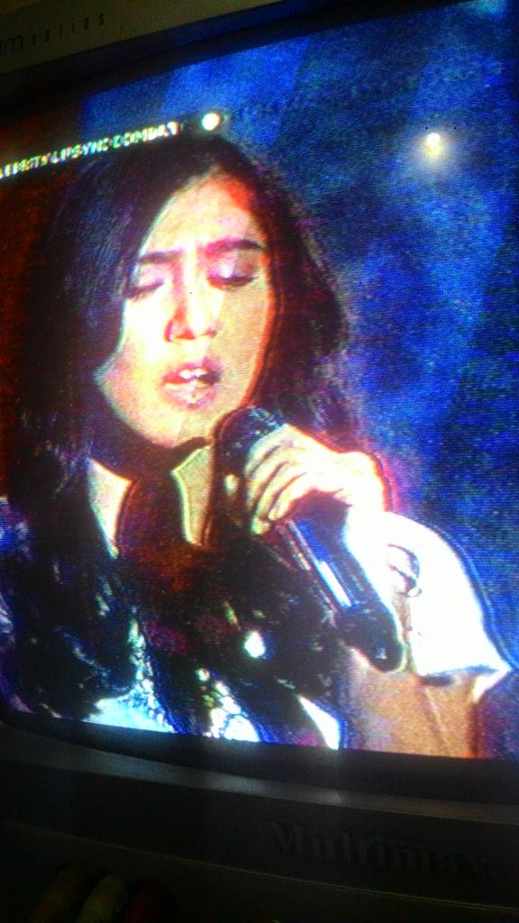 mi_EvinaArya's tweet image. Mpii @Noeey_Chibi nyanyinya merem melek gitu yah, bibir ampe maju2 gitu hihi @NetCLC #NETCLC_Novi #NETCLC