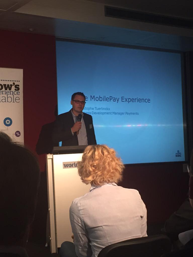 dirkbiesmans's tweet photo. @KBC_BE als innovation award winnen op de #bcms15 van @BeCommerce #fier http://t.co/vEiyJGGIbv