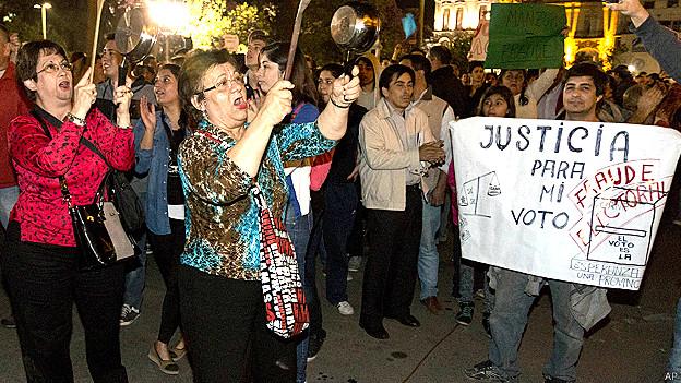 bbcmundo's tweet photo. Argentina: justicia anula elecciones en #Tucumán http://t.co/3PIkjh4Xhf http://t.co/bcYxT9uhvF