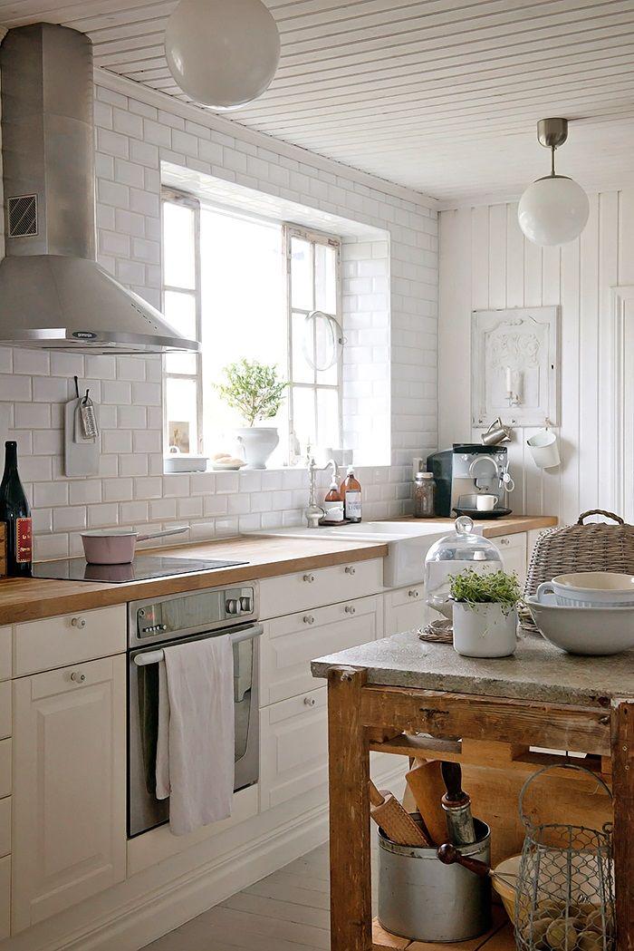We are loving this #ShabbyChic look for any #kitchen! See more on our website. ow.ly/S1yom