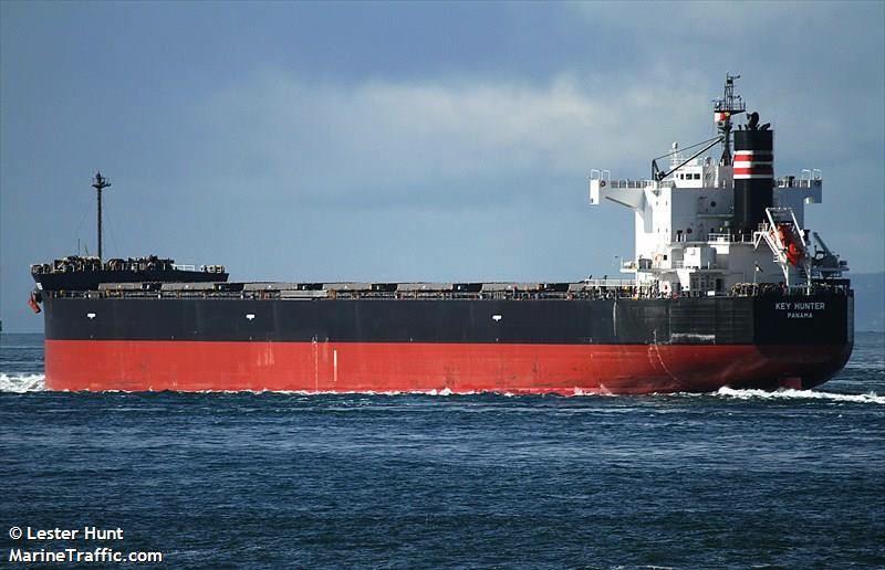 NorthportPilot's tweet photo. KEY HUNTER bulk carrier of Panama  sailed outbound at 2200hrs 16th Sept 2015. Wharf W24 to North channel Pulau Angsa http://t.co/apxYXAixfP
