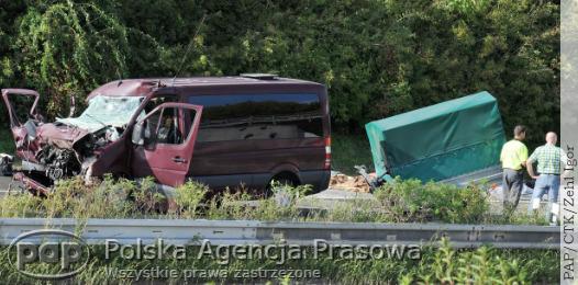 papfoto's tweet photo. http://t.co/HJtcKQ69nG: Wypadek polskiego busa w Czechach http://t.co/OzjcgpiWIB