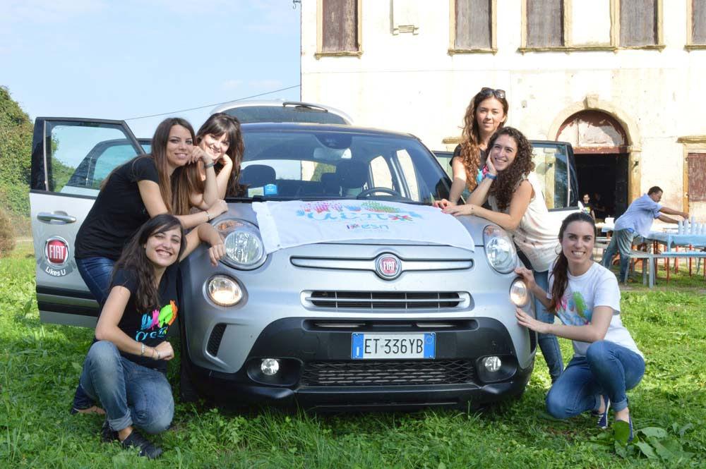 U_station's tweet photo. #FiatLikesU a #Catania e #Palermo. Car sharing per gli #studenti e #stage in @fcagroup !http://t.co/THXBtM2lEc http://t.co/UwhILxR0k9