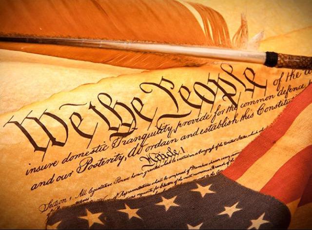RunforAmerica's tweet photo. Our Govt is broken! Imagine if it was run "for the people"+"by the people" #ConstitutionDay #Preamble #RunforAmerica http://t.co/XgqQyaqgKB