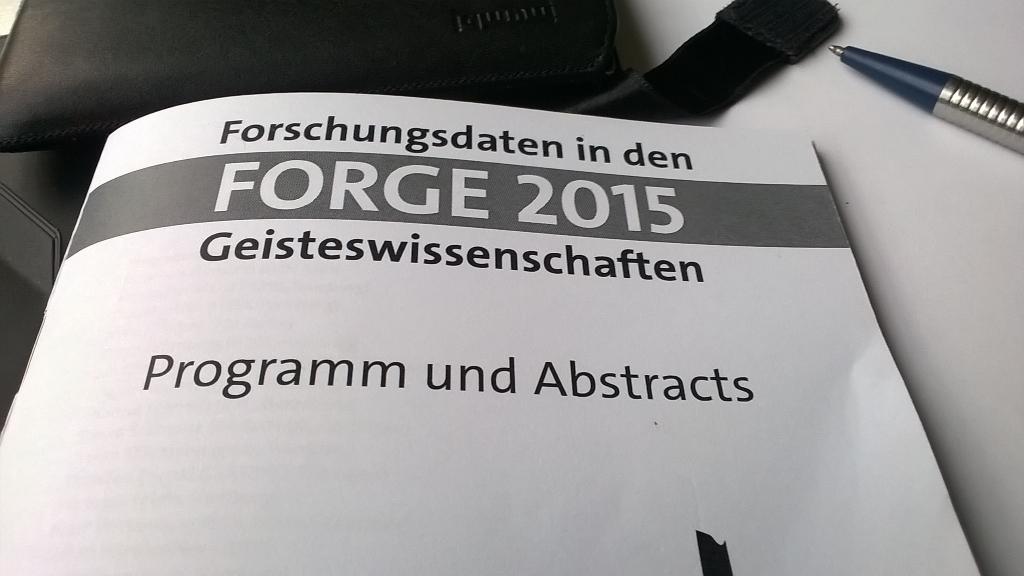 MrnLmr's tweet photo. Letzter Vortrag #forge2015 für heute. Vielen Dank an #gwin. Ich muss jetzt nach Hause-aber meine Kollegin bleibt noch http://t.co/bpdDikWXxG