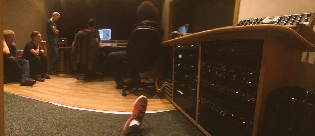 jiallohq's tweet photo. Exciting day in the studio !! http://t.co/8DvfnvJ1Lq
