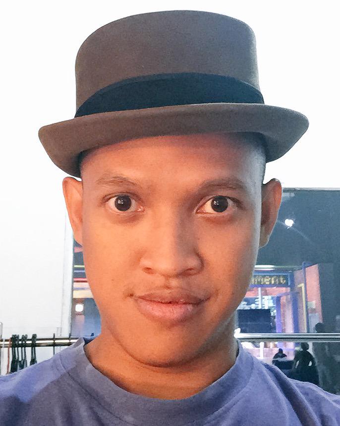 praztorius's tweet photo. Suka berasa aneh ga kl liat foto sendiri? http://t.co/IQeLDEsC34