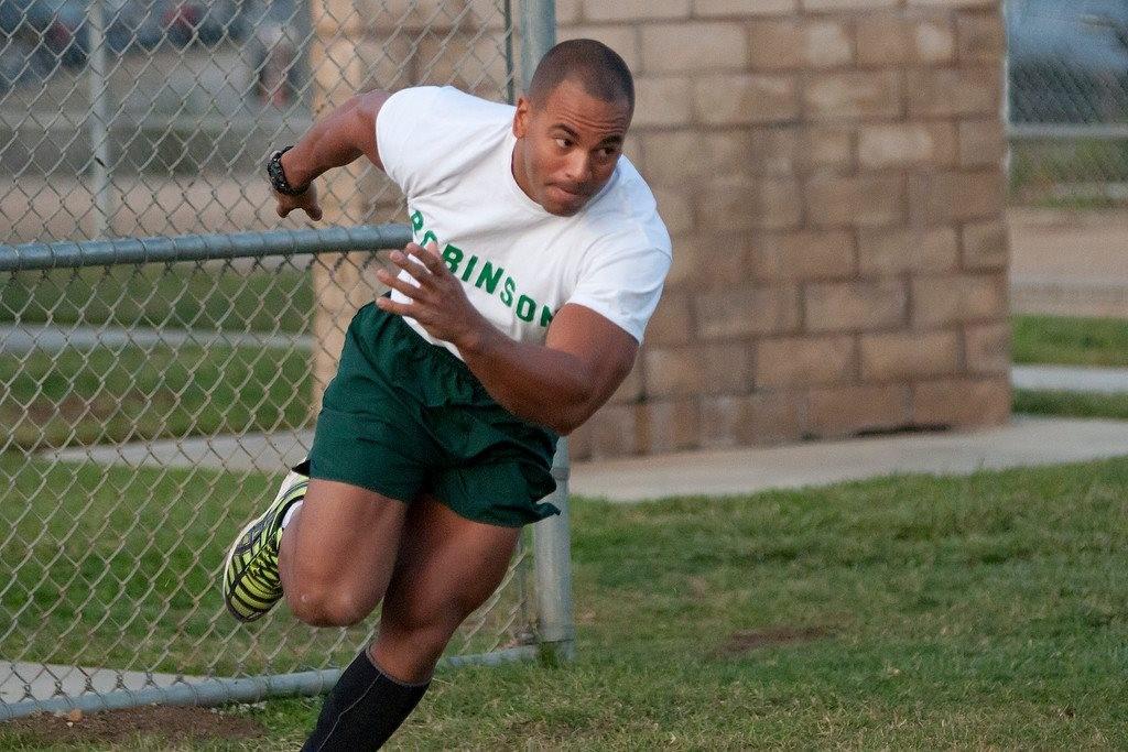 LASDHQ's tweet photo. Applying to #LASD? Study the physical ability test 2 assure ur in top shape 2 serve #JoinLASD http://t.co/MVhCB0rqJy http://t.co/GckcixNyxK
