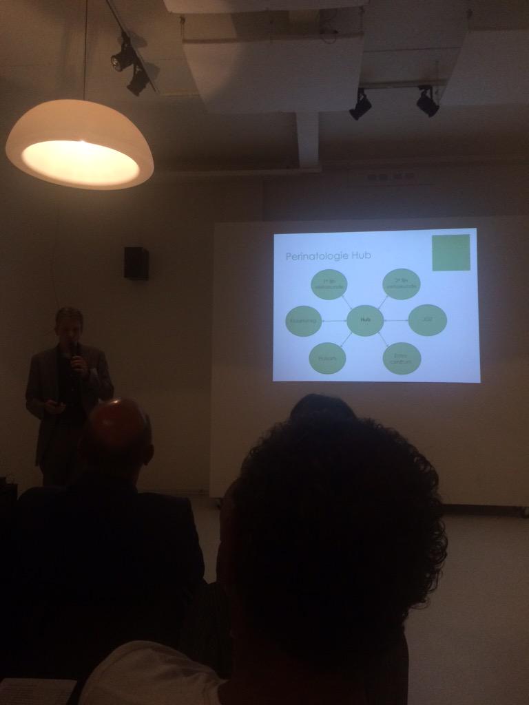 OnatalInterAct's tweet photo. Een (virtueel) dossier voor de #geboortezorg in de regio - presentatie van Hugo Brand op het congres van #Talmor http://t.co/TS3PMjsEjm