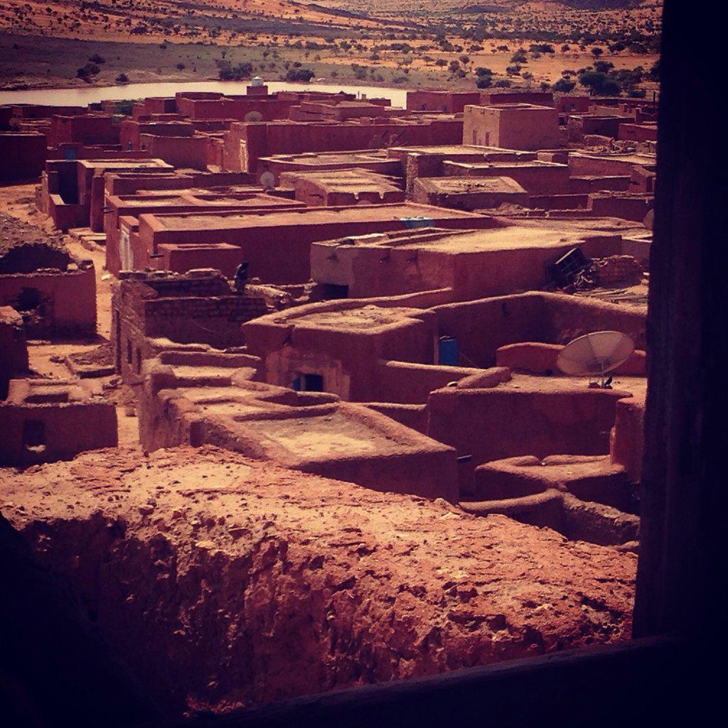 OualataCity's tweet photo. Archaeological work is seriously lacking in west Africa and focus more on Ancient Egypt #oualata #walata #ancientcity http://t.co/FZPmYZ1prL