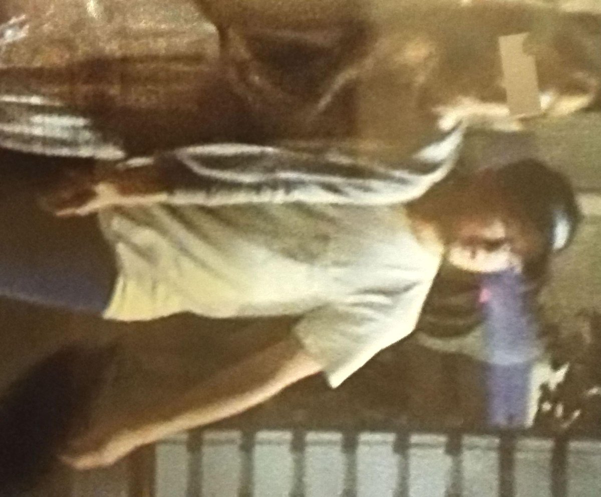 クロスケ 嵐の大野智がフライデーされた 相手は同棲相手で 10才年下で元女優のａさんというスレンダー美人だとか 仲良く個室の 岩盤浴に行ったと Http T Co Blvjw5kscv