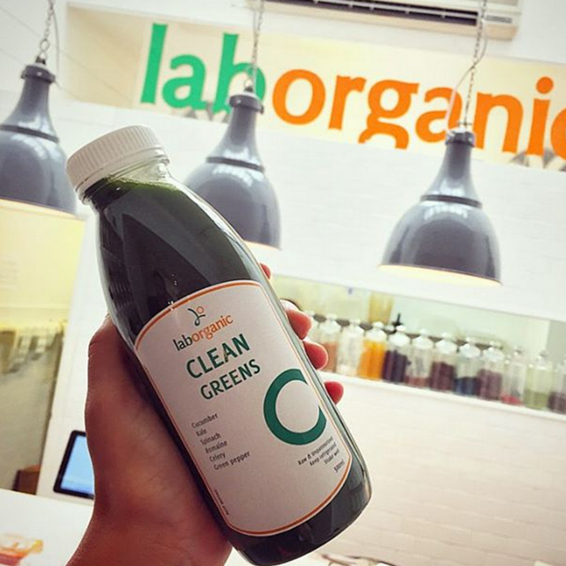 No1Fitness's tweet photo. @no1_fitness Popped into @laborganic Covent Garden for a green juice with @zannavandijk http://t.co/Bm0QlE3NQJ