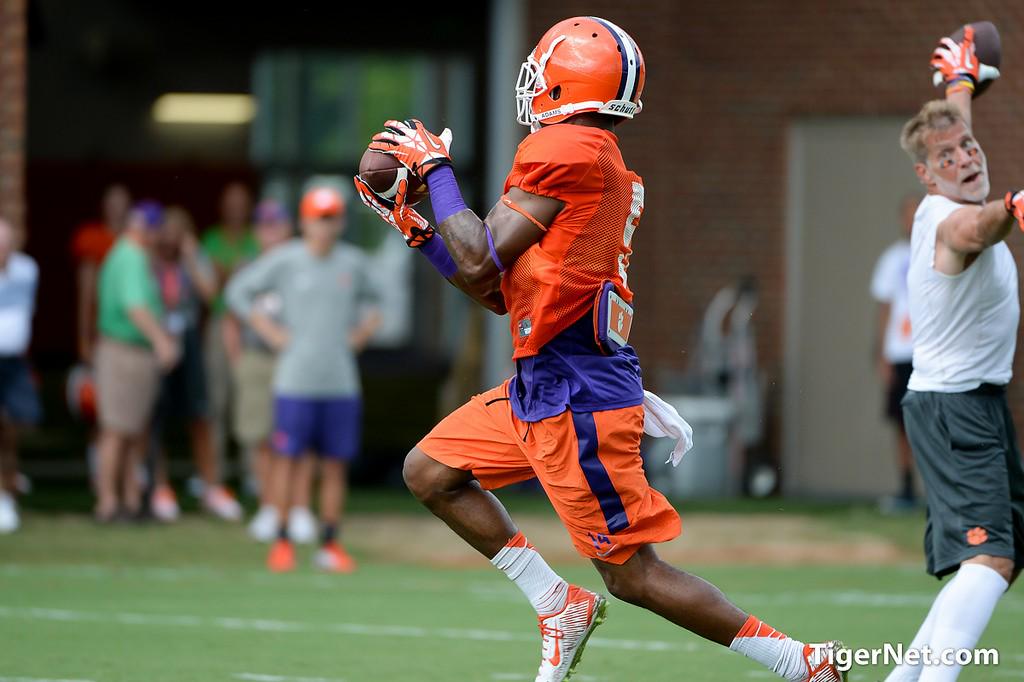 Ready for some football #goclemsontigers <a href="/PittStreetPharm/">Pitt Street Pharmacy</a>